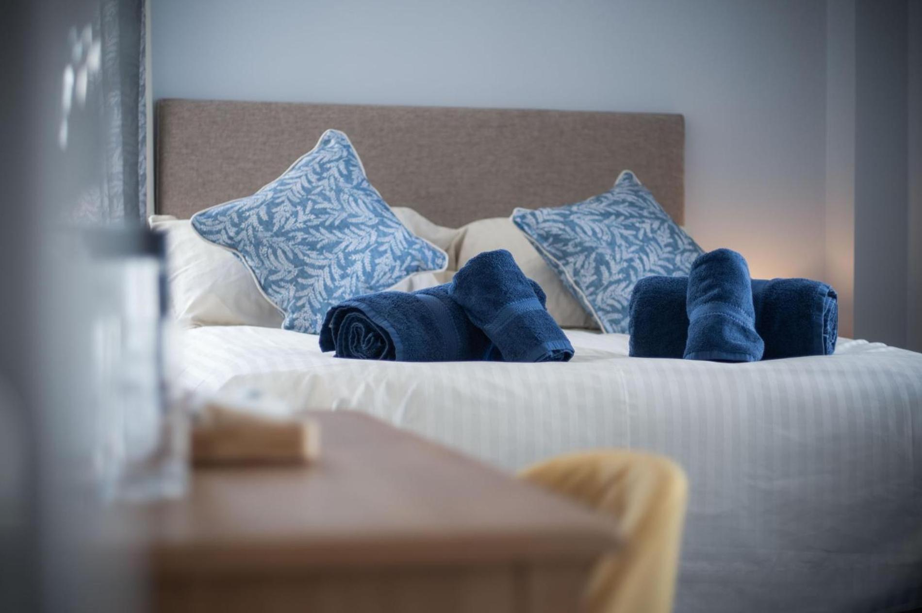 Ocean Cabins No 3 At The Square - Saundersfoot Room photo